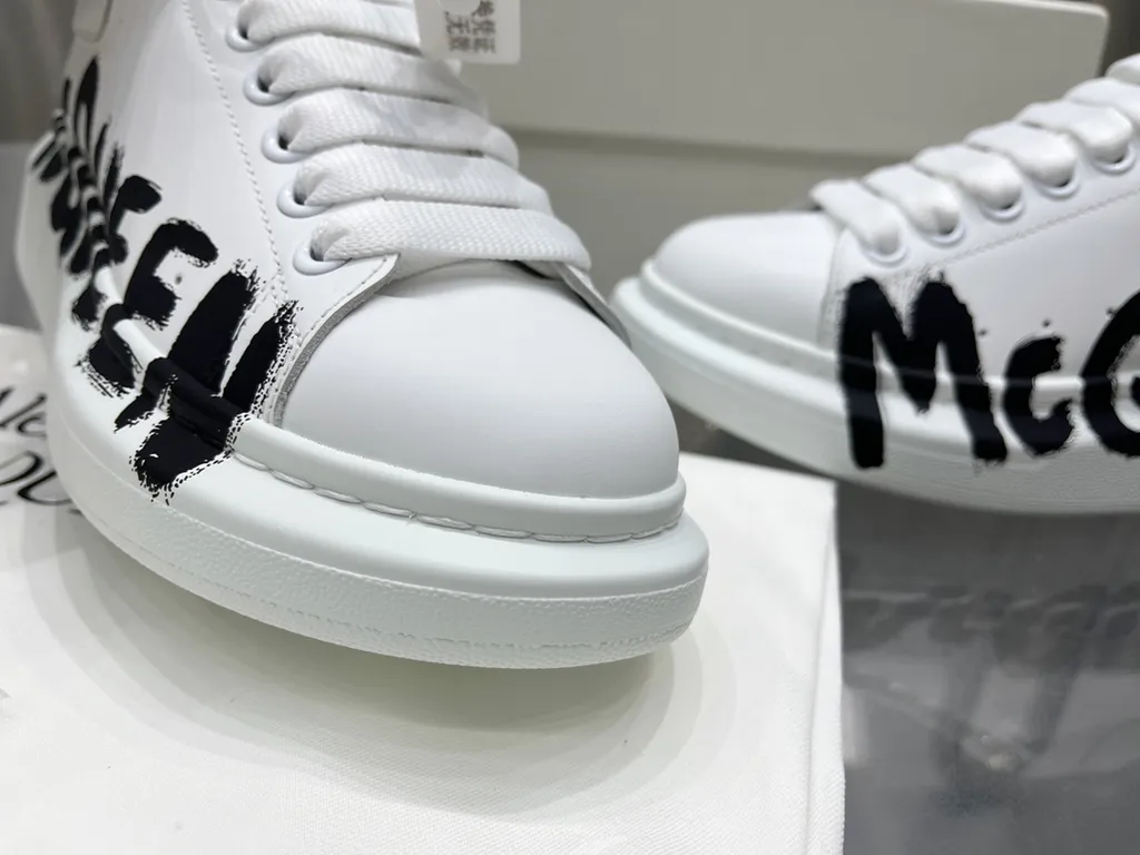 Alexander McQueen Shoe 